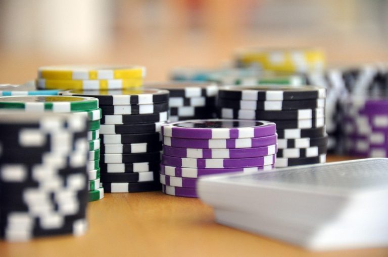 Dragon Tiger vs Baccarat Which Game Has Better Odds For Beginners 2026